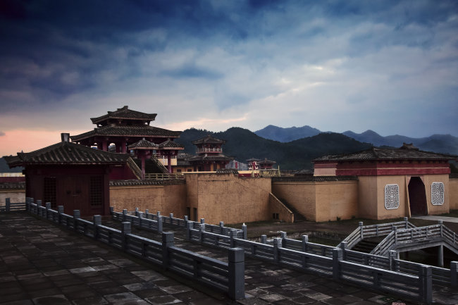 中国浙江横店影视基地旅游古代堡垒城墙模板下载(图片编号:10441285)_其他_其它图片|简历|档案|地震_我图网weili.ooopic.com