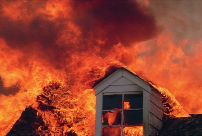 失火的房子视频素材模板下载(图片编号:10534