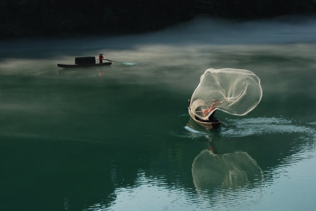 雾中出江打鱼模板下载(图片编号:10551185)_其他_其它图片|简历|档案|地震_我图网weili.ooopic.com