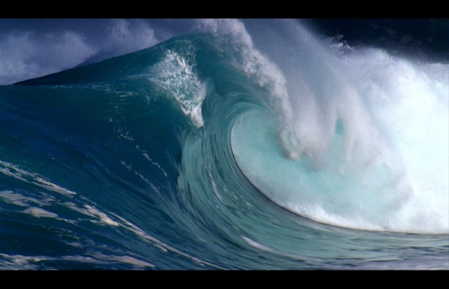 实拍汹涌澎湃的海浪视频(高清1080P)模板下载