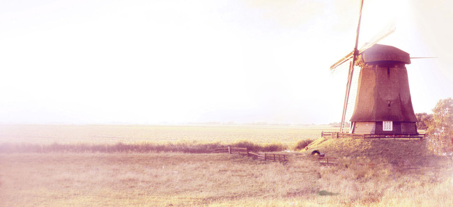 唯美<em>暖色</em>原野背景PSD分层模板下载(图片编号