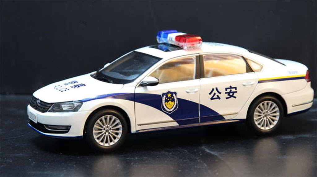 3D超酷警察模型模板下载(图片编号:13632373