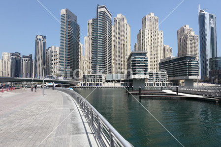 在迪拜的海滨大道图片素材(图片编号:5011732