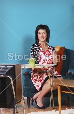 A Woman Taking A Coffee Break图片素材(图片