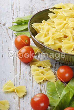 与蔬菜意大利面图片素材(图片编号:50181876