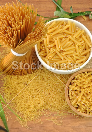 Macaroni, spaghetti and pasta图片素材(图片编