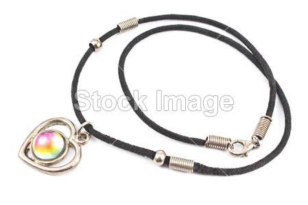 银心吊坠项链上白色隔离图片素材(图片编号:5