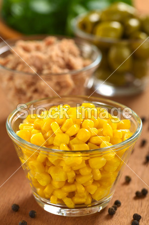 玻璃碗甜玉米图片素材(图片编号:50390350)_西