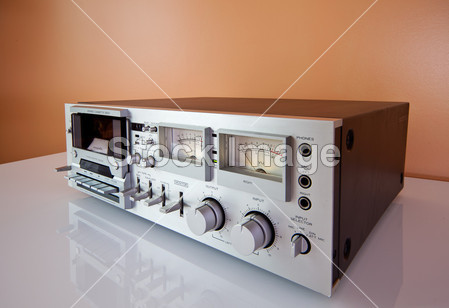 复古立体声盒式磁带卡座录音机或播放机图片素