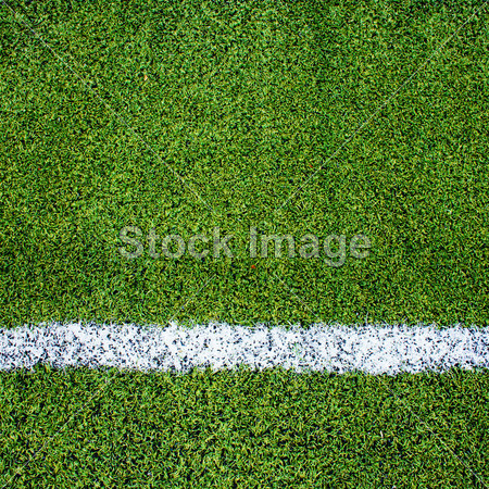 白色条纹绿色的足球场从顶视图图片素材(图片