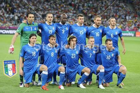 意大利国家足球队团队姿势合影图片素材(图片