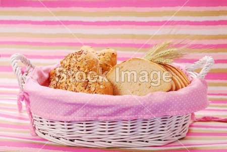 在篮子里的面包店分类图片素材(图片编号:504