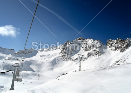 白雪皑皑的阿尔卑斯山图片素材(图片编号:505
