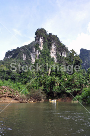 河上漂流。泰国图片素材(图片编号:50539792
