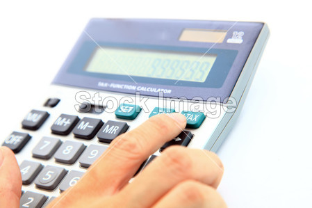 人类手指上税按钮的计算器图片素材(图片编号