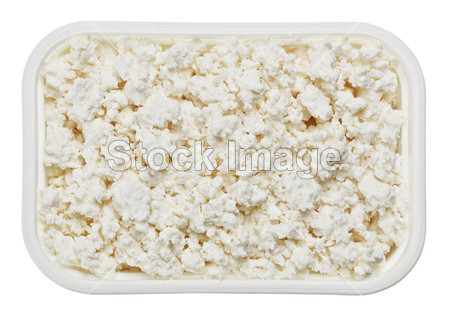 Cottage cheese (curd) in small square plate图片