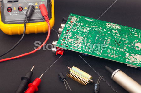 电子线路和 polimeter图片素材(图片编号:50556184)_电子设备图片库_静物|物品图库