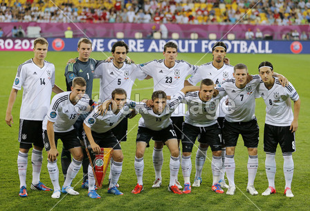 德国全国橄榄球队姿势合影图片素材(图片编号