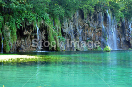 十六、 克罗地亚的美丽瀑布图片素材(图片编号