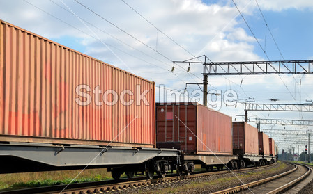 货物通过铁路运输图片素材(图片编号:5062060