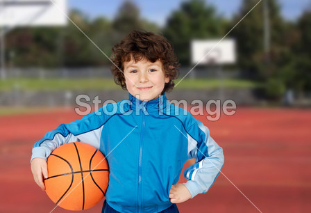 可爱的孩子打篮球图片素材(图片编号:5063079