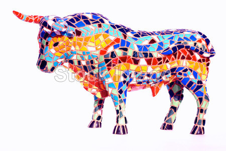 公牛在高迪风格-西班牙纪念品图片素材(图片编