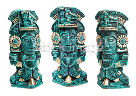 从孤立的墨西哥玛雅神雕像图片素材(图片编号