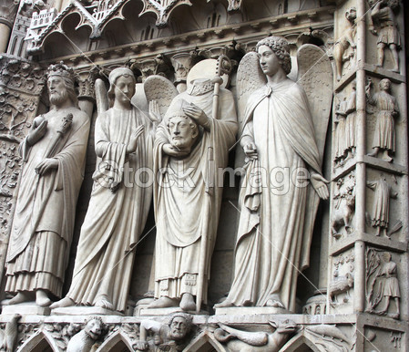 圣丹尼斯斩首看到左手边的巴黎圣母院大教堂主