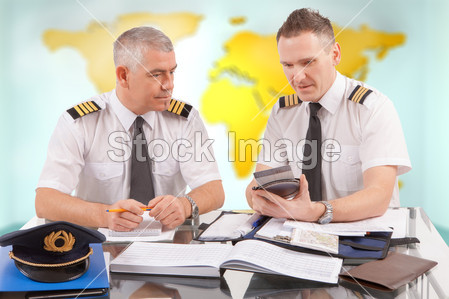 航空公司飞行员填写 aro 论文图片素材(图片编