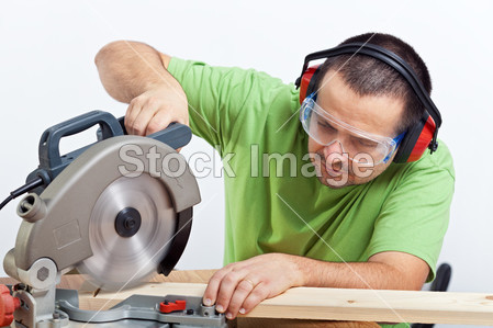 木匠切割木板图片素材(图片编号:50735745)_工