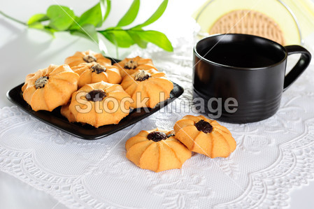 与花边餐巾上茶饼干图片素材(图片编号:50892